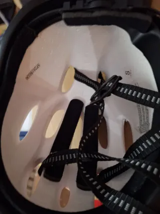 Casco de Bicicleta Rojo y Negro Nuevos