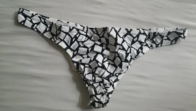 Tanga Lycra Estampado Talla L