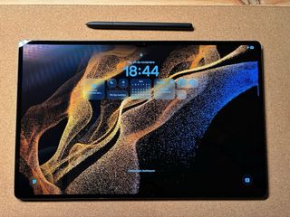 Samsung tab s8 ultra + funda + lapiz + soporte