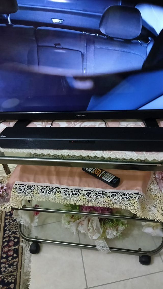 Soundbar LG SQC1 2.1