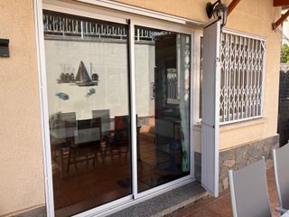 Reja de hierro macizo para puerta y ventana