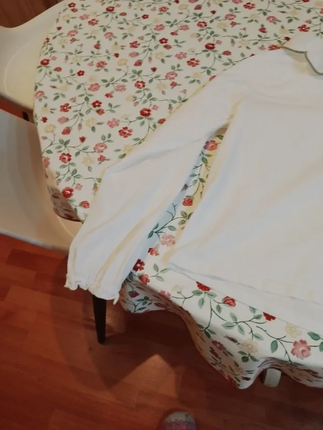 Camisa niña cuello volante