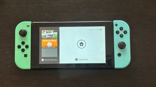 Nintendo Switch+mandos+MicroSD+funda+extras