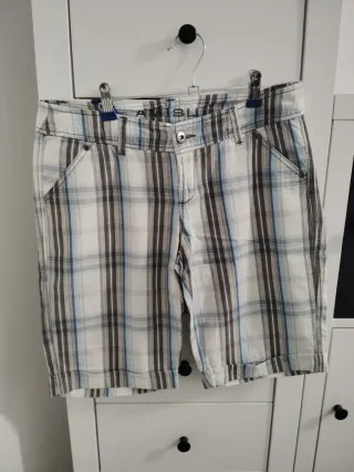 Pantalón corto a cuadros