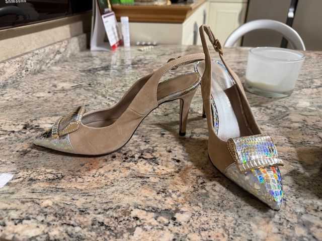 Zapatos Pepe Botella Beige y Plateados