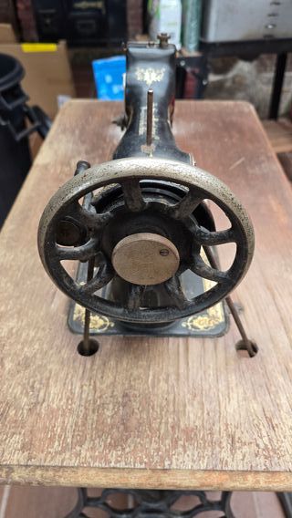 Máquina de coser Singer antigua
