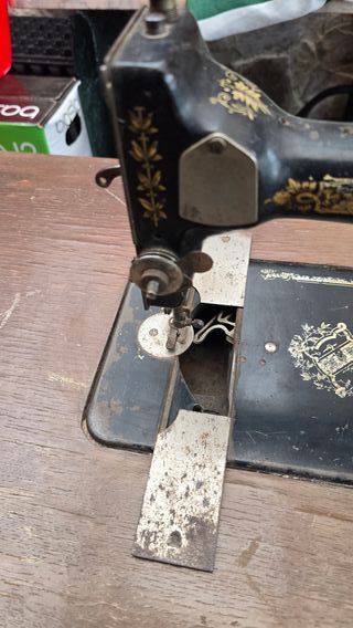 Máquina de coser Singer antigua