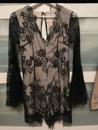 Mono de encaje negro Manga espectacular  Diseño