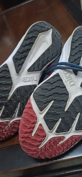 Zapatillas Nike Azul y Rojo