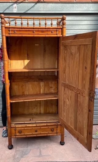 Armario francés imitación bambú S.XIX