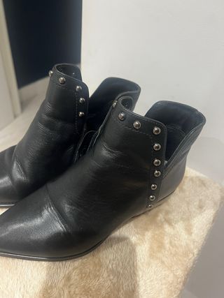 Botín Latouche Piel Negro Tachuelas T36