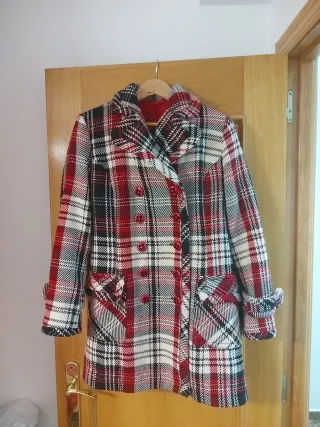 Abrigo Mango cuadros talla L