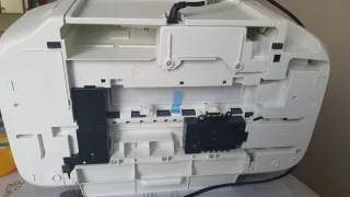 Impresora HP Blanca y Verde