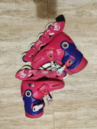Patines en línea rosas y azules. Talla 30-32
