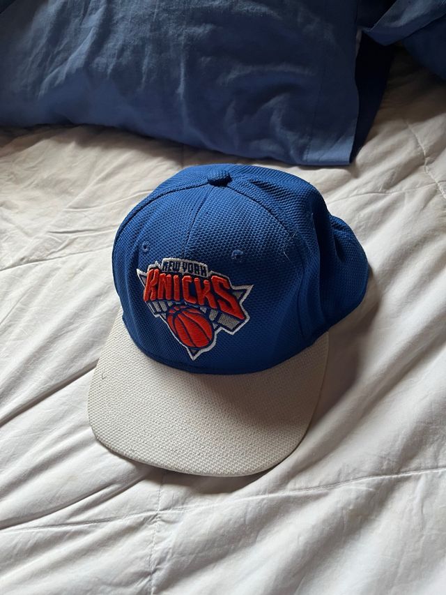 Gorra New York Knicks Azul y Beige