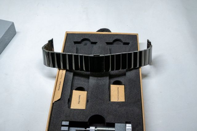 Bracciale Nomad in acciaio per Apple Watch 45mm