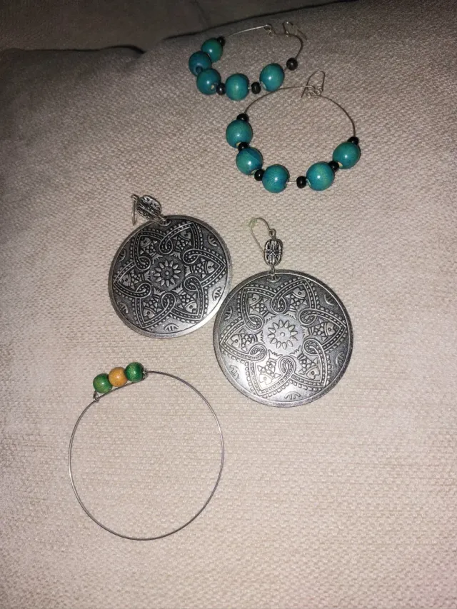 Lote Pendientes y Pulsera Bisutería