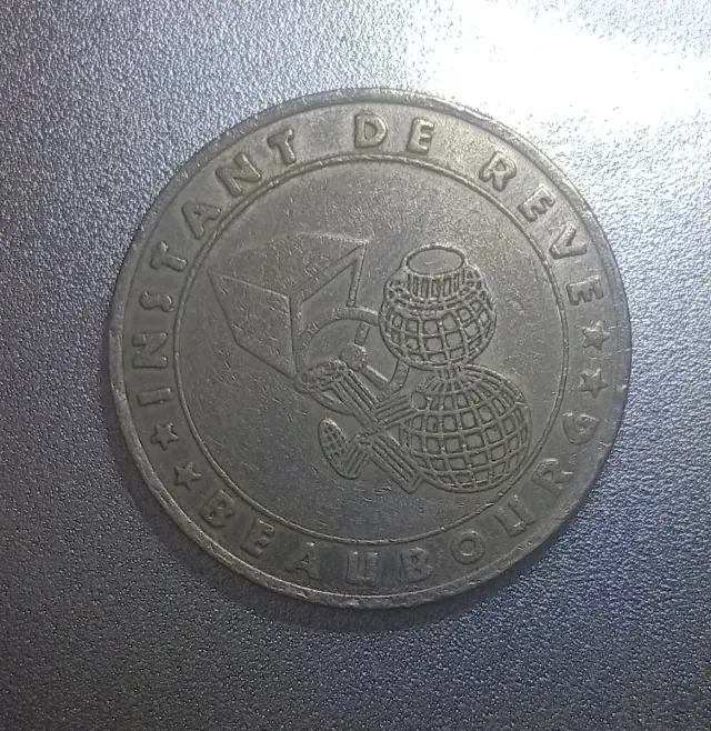 Ficha Le Trône Et Les Loges