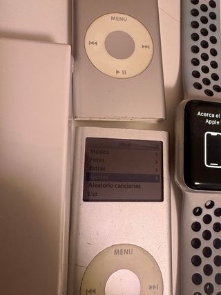 Lote Apple: dos iWatch y 2 iPods