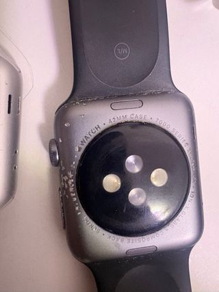 Lote Apple: dos iWatch y 2 iPods