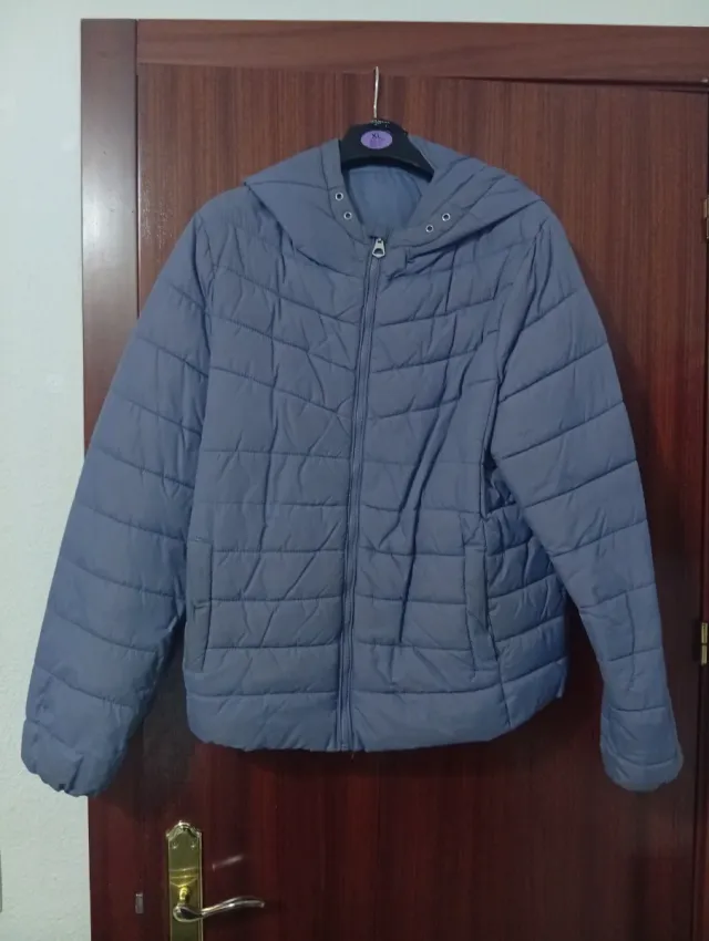 Chaqueta azul acolchada con capucha Talla XL
