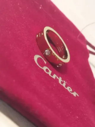 Anillo Cartier Love Dorado con Diamante