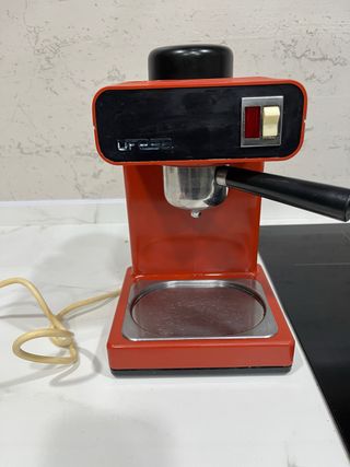Cafetera Vintage Roja Ufesa