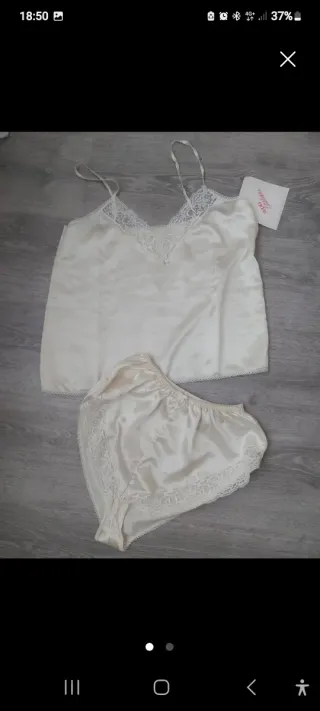 Conjunto camisola y culotte beige
