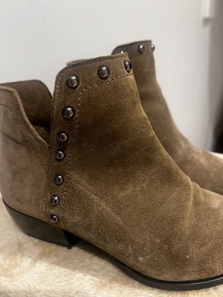 Botines Latouche Piel Ante Marrones Tachuelas