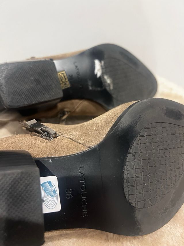 Botines Latouche Piel Ante Marrones Tachuelas