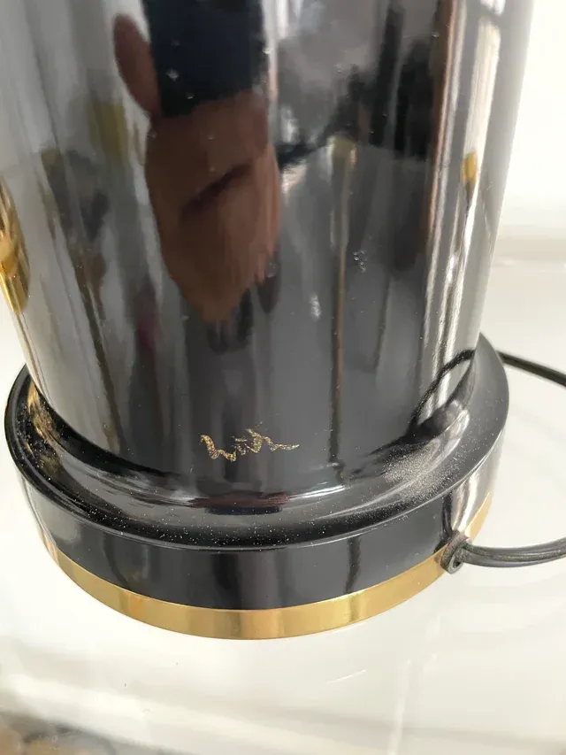 Lampada da Tavolo Elegante in Nero e Oro