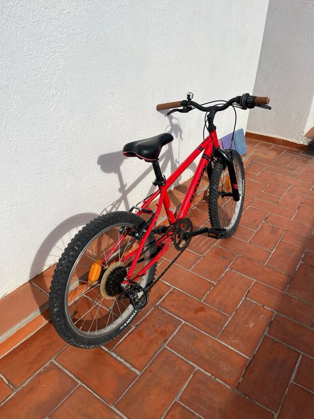 Bicicleta Infantil Roja Btwin