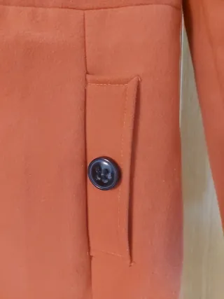 Abrigo Stradivarius Naranja Talla L