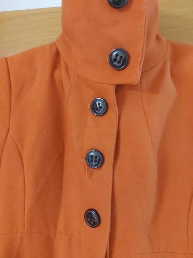 Abrigo Stradivarius Naranja Talla L