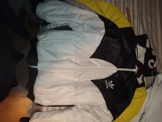 Sudadera Adidas Negra y Blanca y sudadera grimey