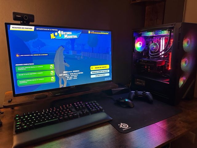 PC Gaming Ryzen 5 RTX 5060 16GB RAM SSD NVME