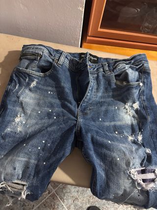 Pantalón vaquero supply & demand