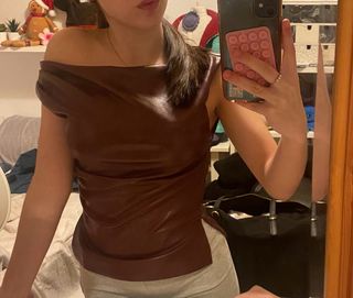 Top cuero burdeos efecto piel