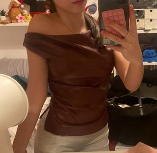 Top cuero burdeos efecto piel