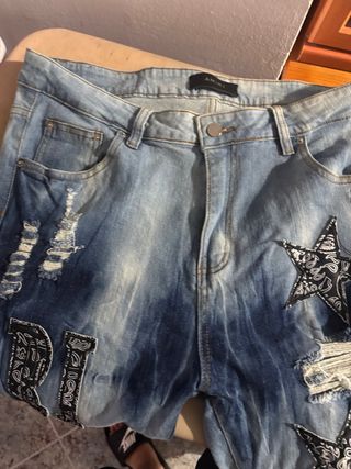 Pantalones Amiri Vaqueros Desgastados