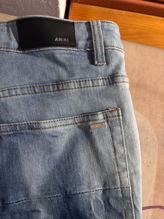Pantalones Amiri Vaqueros Desgastados