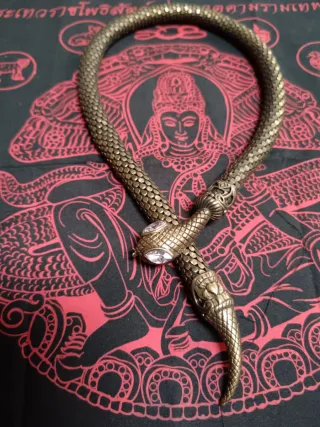 Collana etnica serpente dorata con pietre 54cm