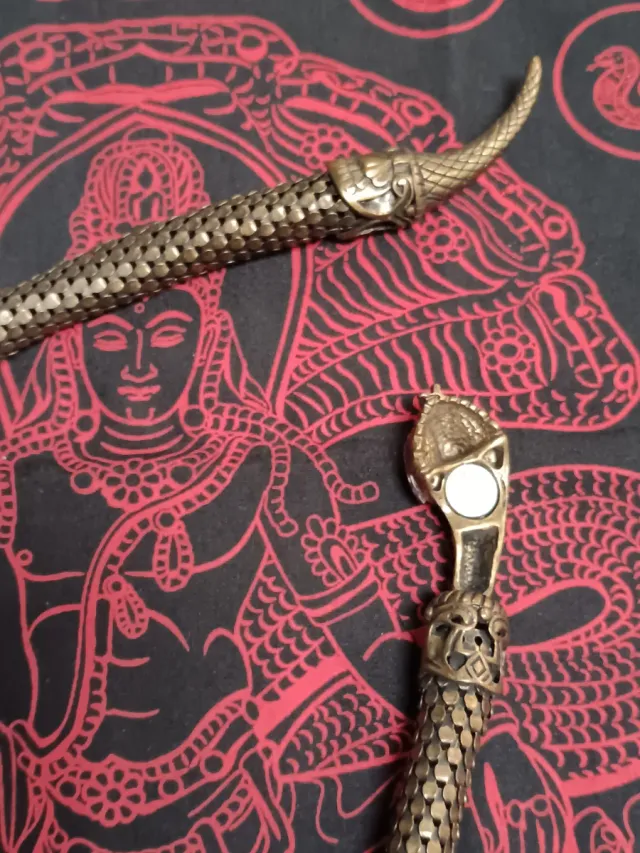 Collana etnica serpente dorata con pietre 54cm