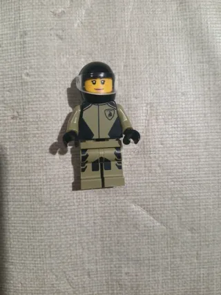 Lego Speed Champions Lamborghini V12 Driver