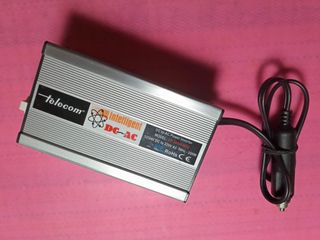 Inversor de corriente 12V DC / 220V AC 200W USB