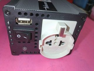 Inversor de corriente 12V DC / 220V AC 200W USB