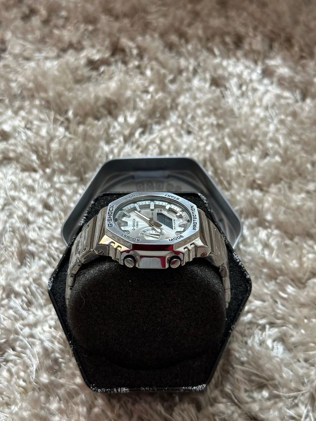 G-SHOCK Casio GA-B2100 (edición metálica)