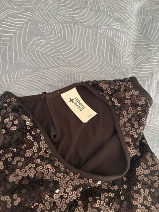 Vestido de niña con lentejuelas