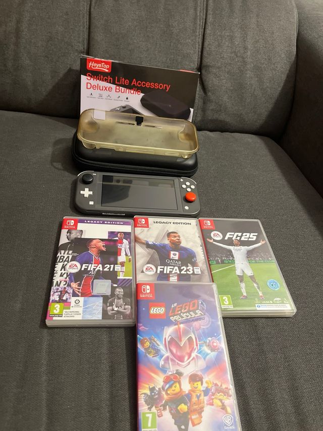Nintendo Switch Lite + Accesorios y Juegos