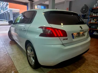 Peugeot 308 2021